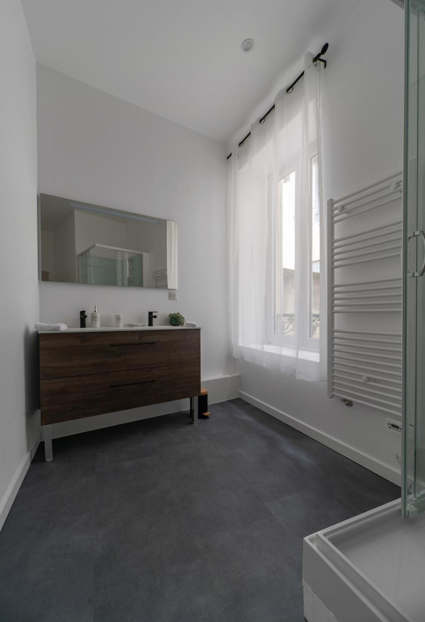 Le Ravy - Appartement Design, 2 Chambres, Centre Ville Vichy Zewnętrze zdjęcie